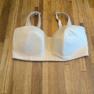 Vanity Fair Wireless Nude 40DD Sports and Everyday Bra
